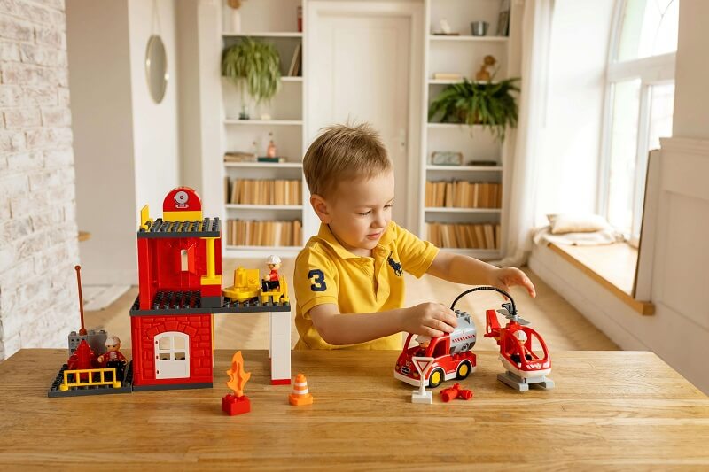 Smart Toys For Every Age: Parents Guide